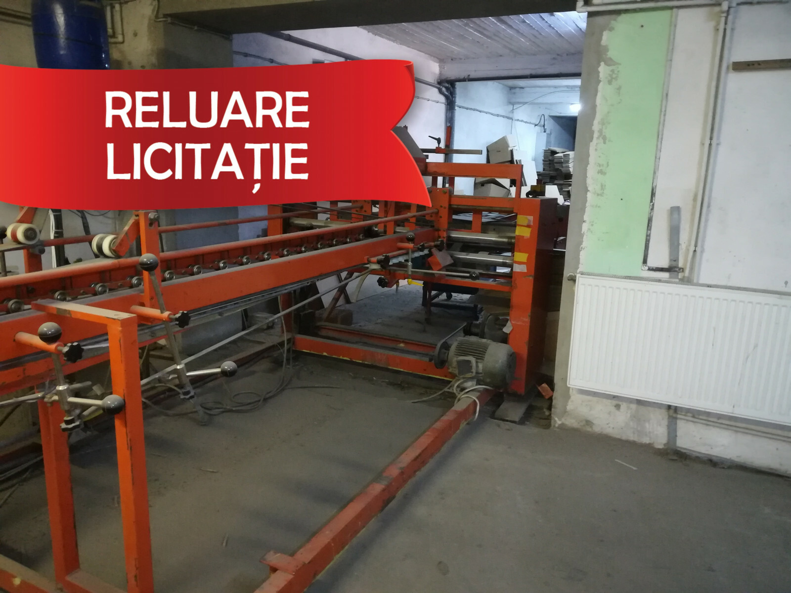 Mașină de confecționat cutii: echipament îndoire și lipire